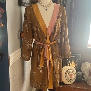 Anthropologie Eloise Till Blush Of Night Tallulah Bird & Floral Kimono Robe
